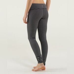 Lululemon Wunder Under Pant Parallel Stripe Black White / Black Size 2